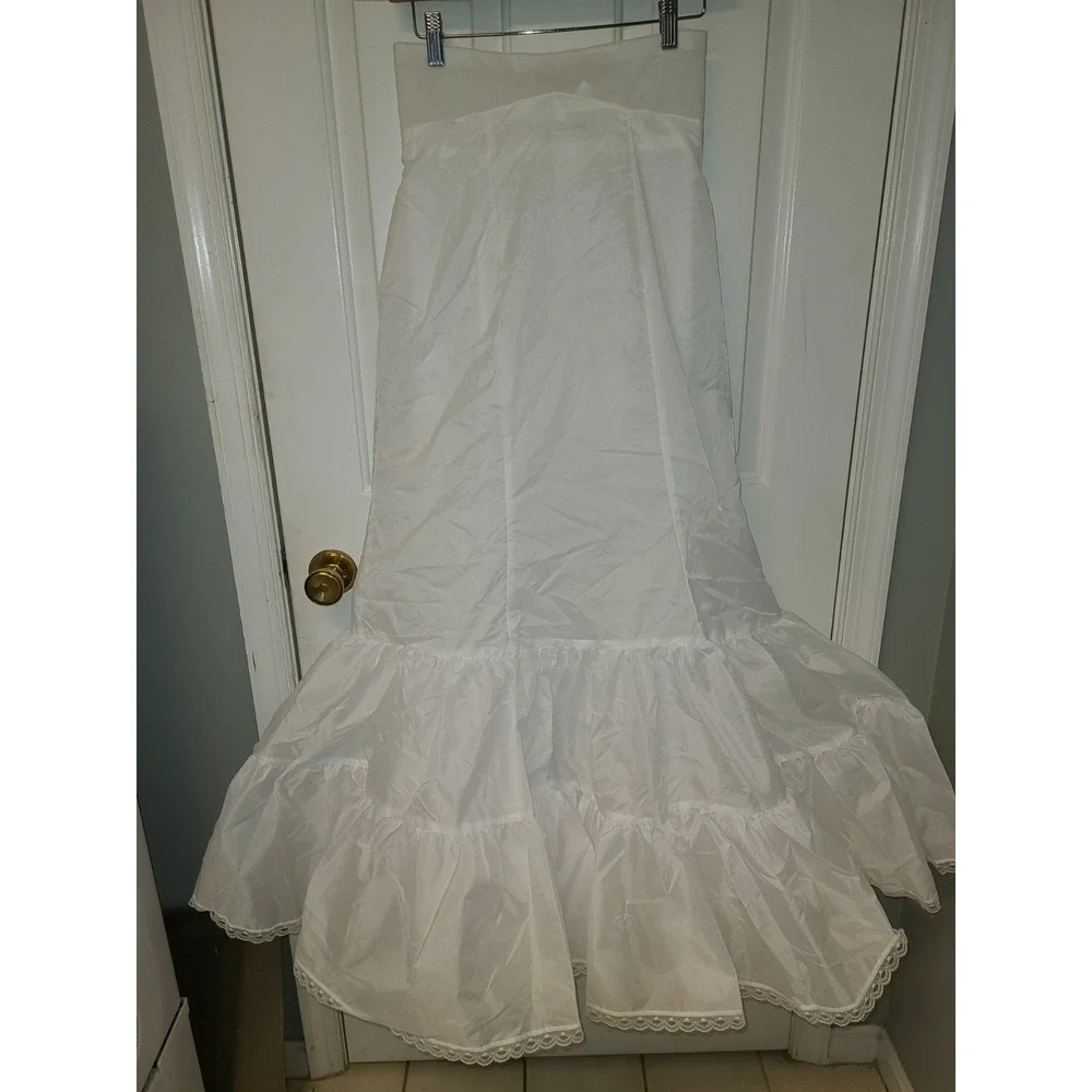 NWT‎ Davids Bridal White Fit and Flare Slip Petticoat Size 8 Style 550 Zipper